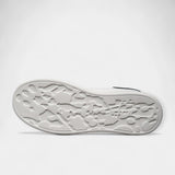 Valged nahast tossud