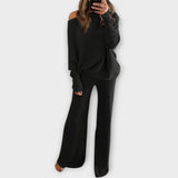 Kootud komplekt laiade pükste ja lahtise kampsuniga