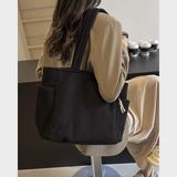 Amalija – Kott ribakujunduse ja köitdetailidega