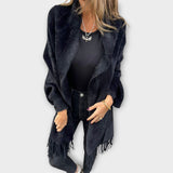 Kootud narmastega mantel