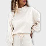 Mugava istuvuse ja ajatu viimistlusega komplekt