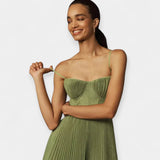 Plisseeritud midi kleit tülliga