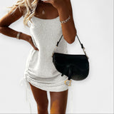 Varrukateta kootud kleit lipsuga