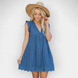 Suvine kleit peide lühikeste pükste ja taskutega