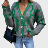 Moodne kootud vest geomeetrilise mustriga