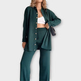 Komplekt soonikkoes detailide ja elegantse joonega