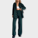 Komplekt soonikkoes detailide ja elegantse joonega